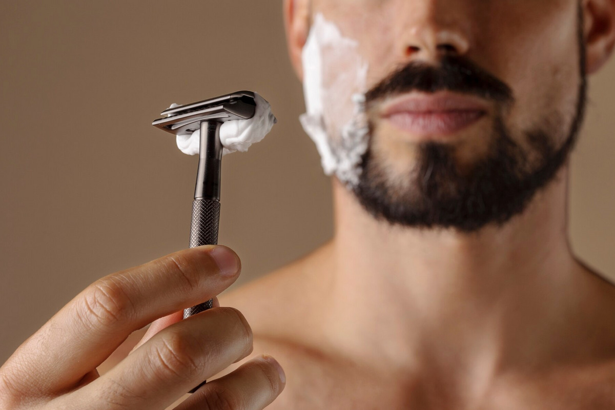 Man Bathroom Starter Pack. Razor, Soap, Brush, hot Blades, Organic shave GelMen's Self Care