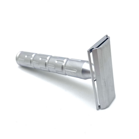 Pre-Owned - The GoodFellas Smile Stainless Steel Syntesi - Double Edge Safety Razor